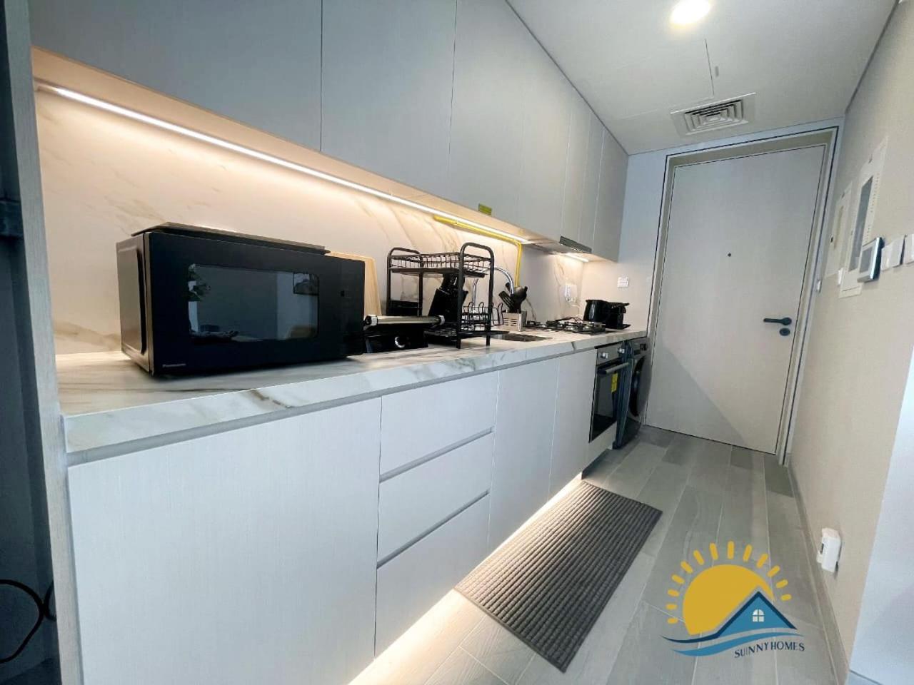 Appartement Marina Walk Gem Modern With Pool & Gym Access, Steps To & Metro Managed By Sunnyhomes