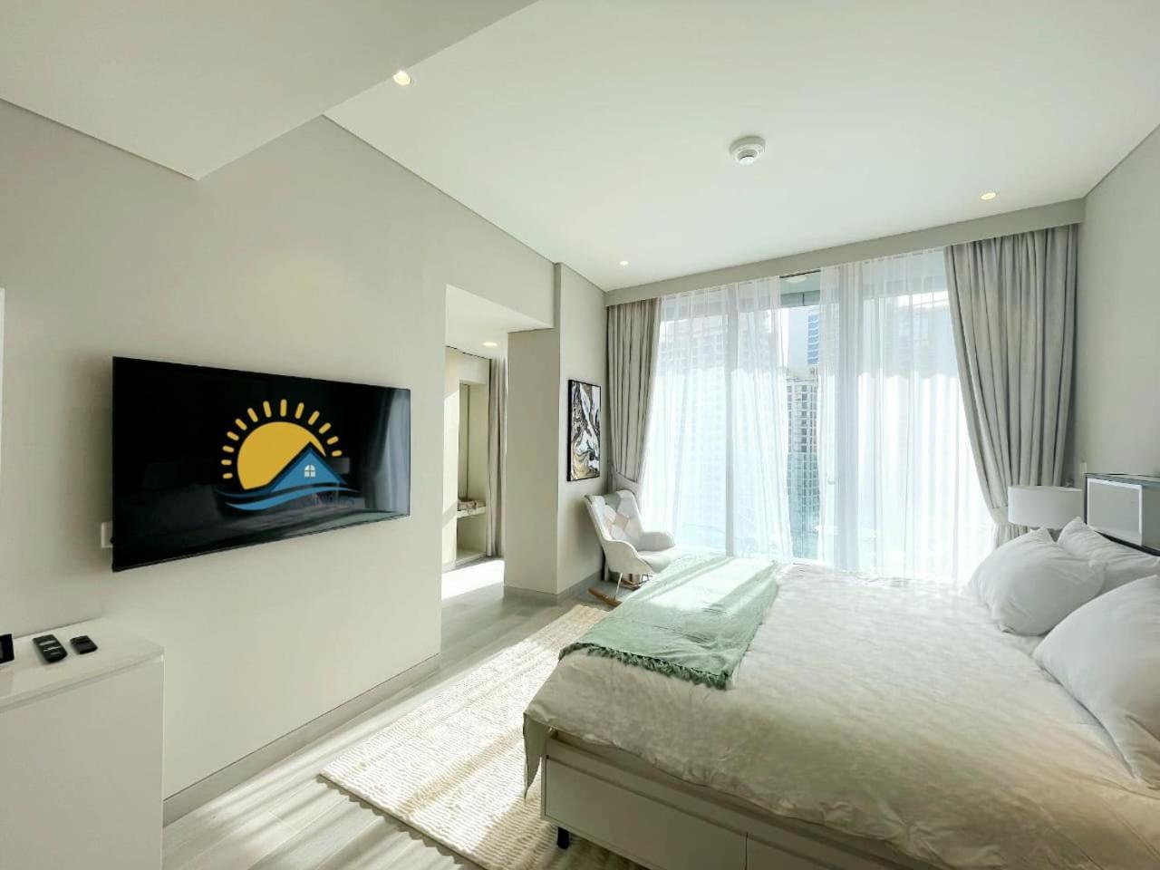 Appartement Marina Walk Gem Modern With Pool & Gym Access, Steps To & Metro Managed By Sunnyhomes *