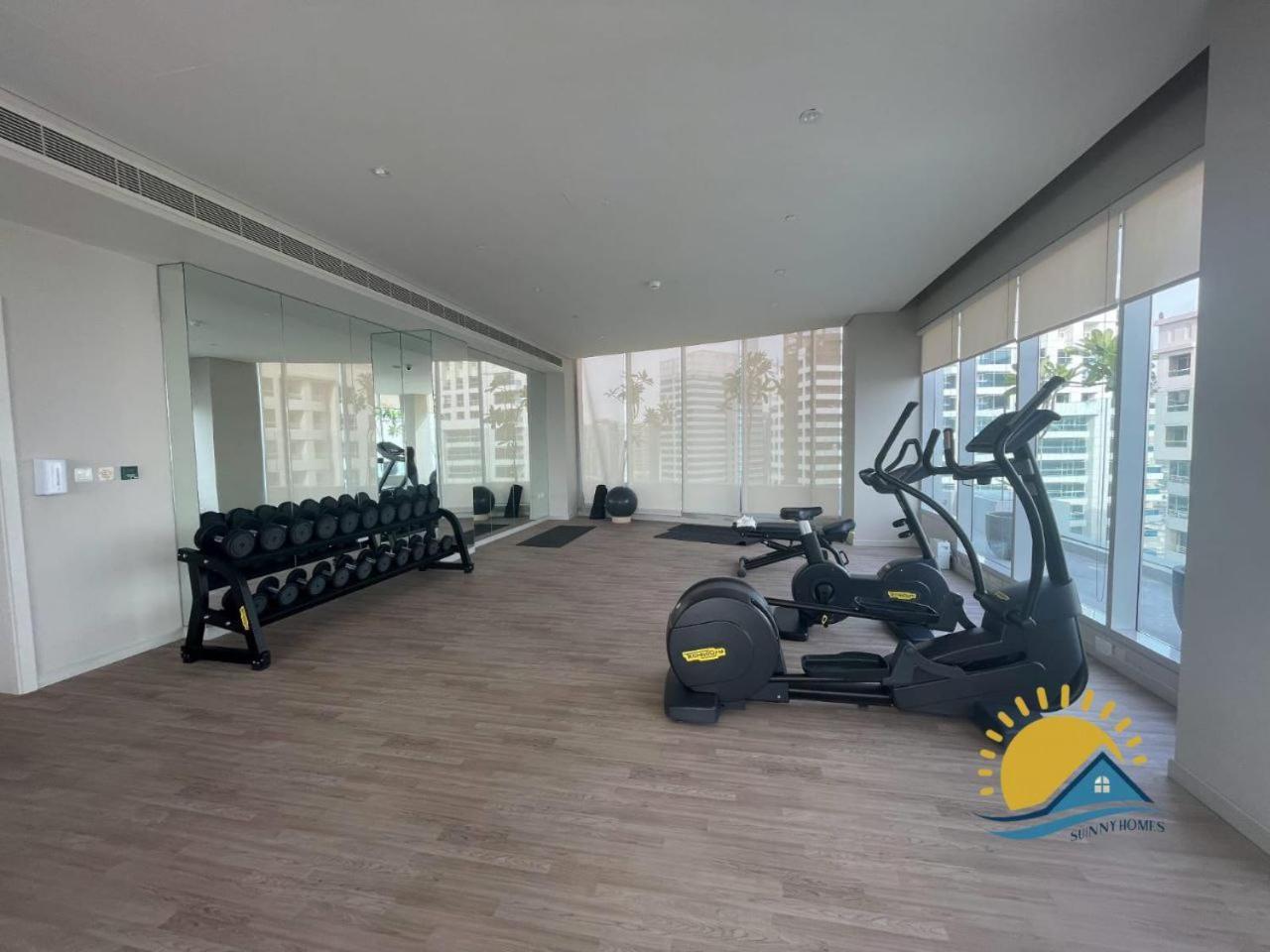 Appartement Marina Walk Gem Modern With Pool & Gym Access, Steps To & Metro Managed By Sunnyhomes *