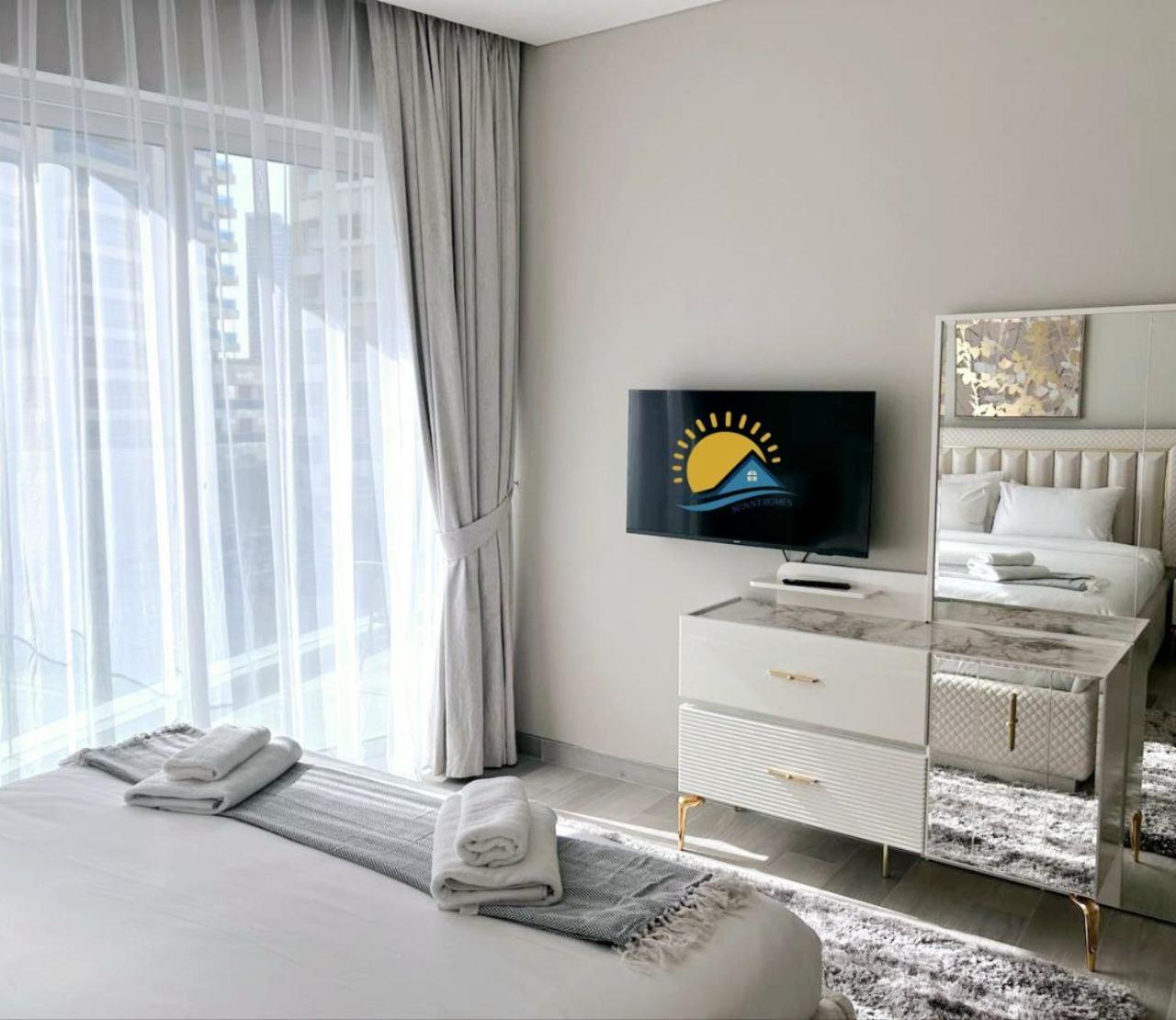 Appartement Marina Walk Gem Modern With Pool & Gym Access, Steps To & Metro Managed By Sunnyhomes