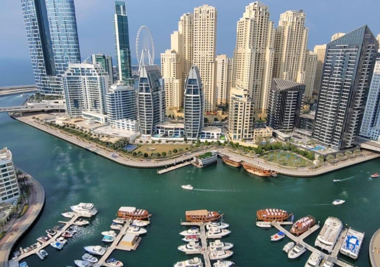 Marina Walk Gem Modern With Pool & Gym Access, Steps To & Metro Managed By Sunnyhomes Appartement Dubaï