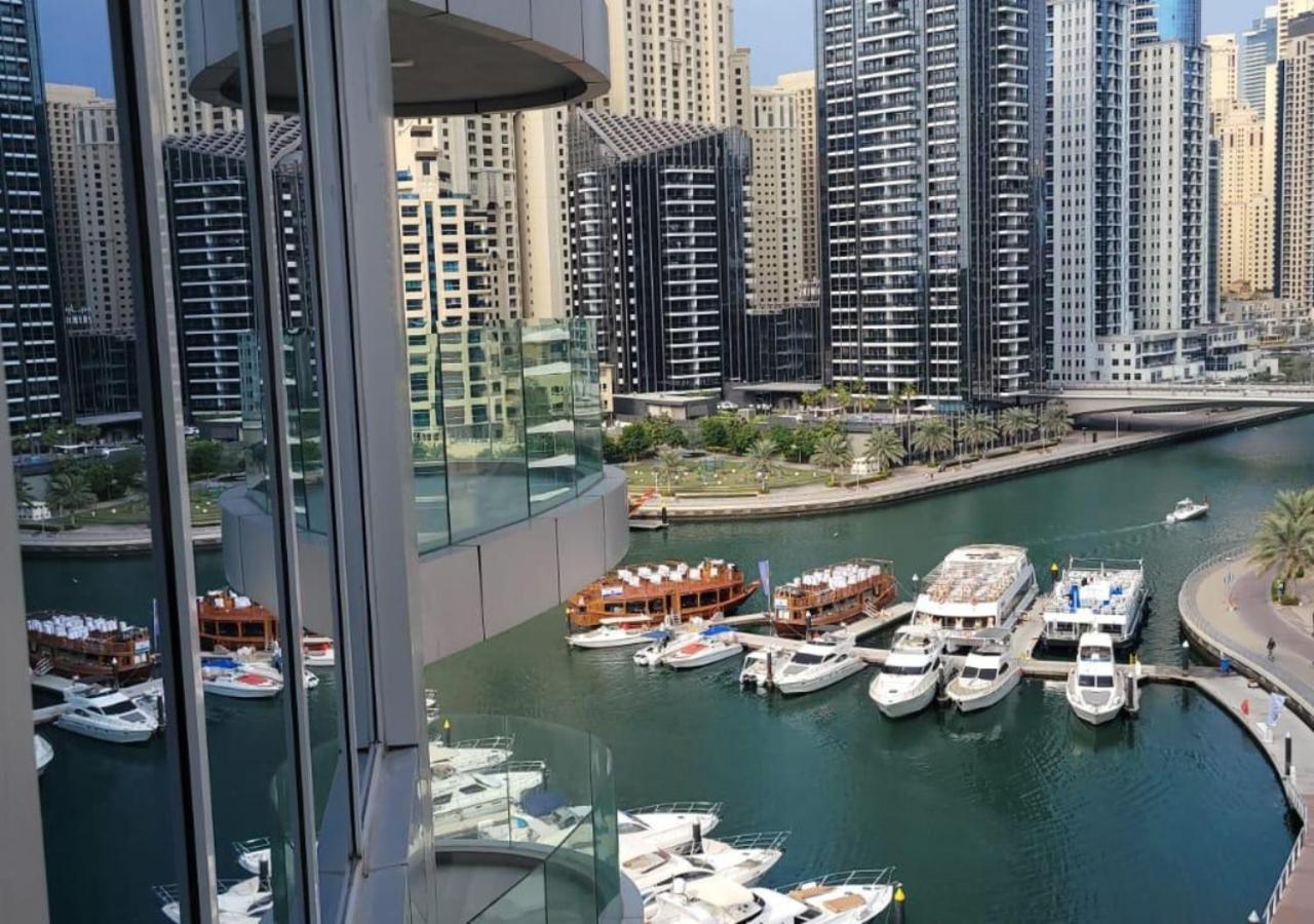 Marina Walk Gem Modern With Pool & Gym Access, Steps To & Metro Managed By Sunnyhomes Appartement Dubaï