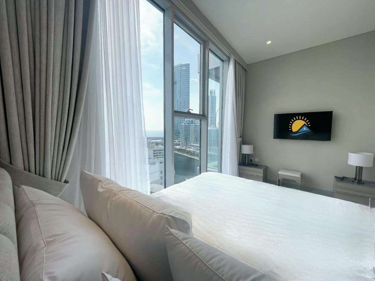 Appartement Marina Walk Gem Modern With Pool & Gym Access, Steps To & Metro Managed By Sunnyhomes