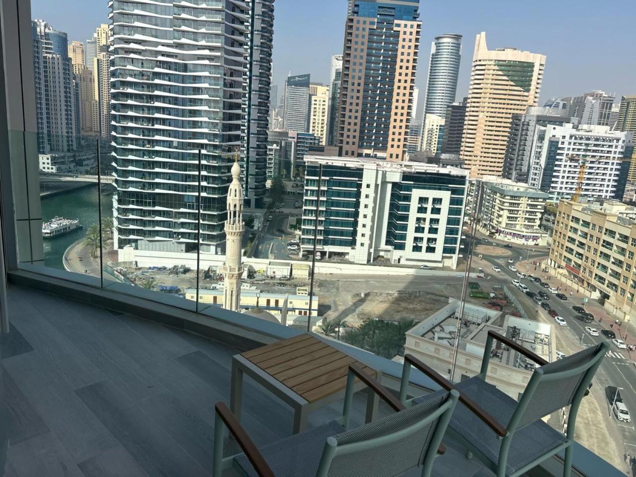 Appartement Marina Walk Gem Modern With Pool & Gym Access, Steps To & Metro Managed By Sunnyhomes *