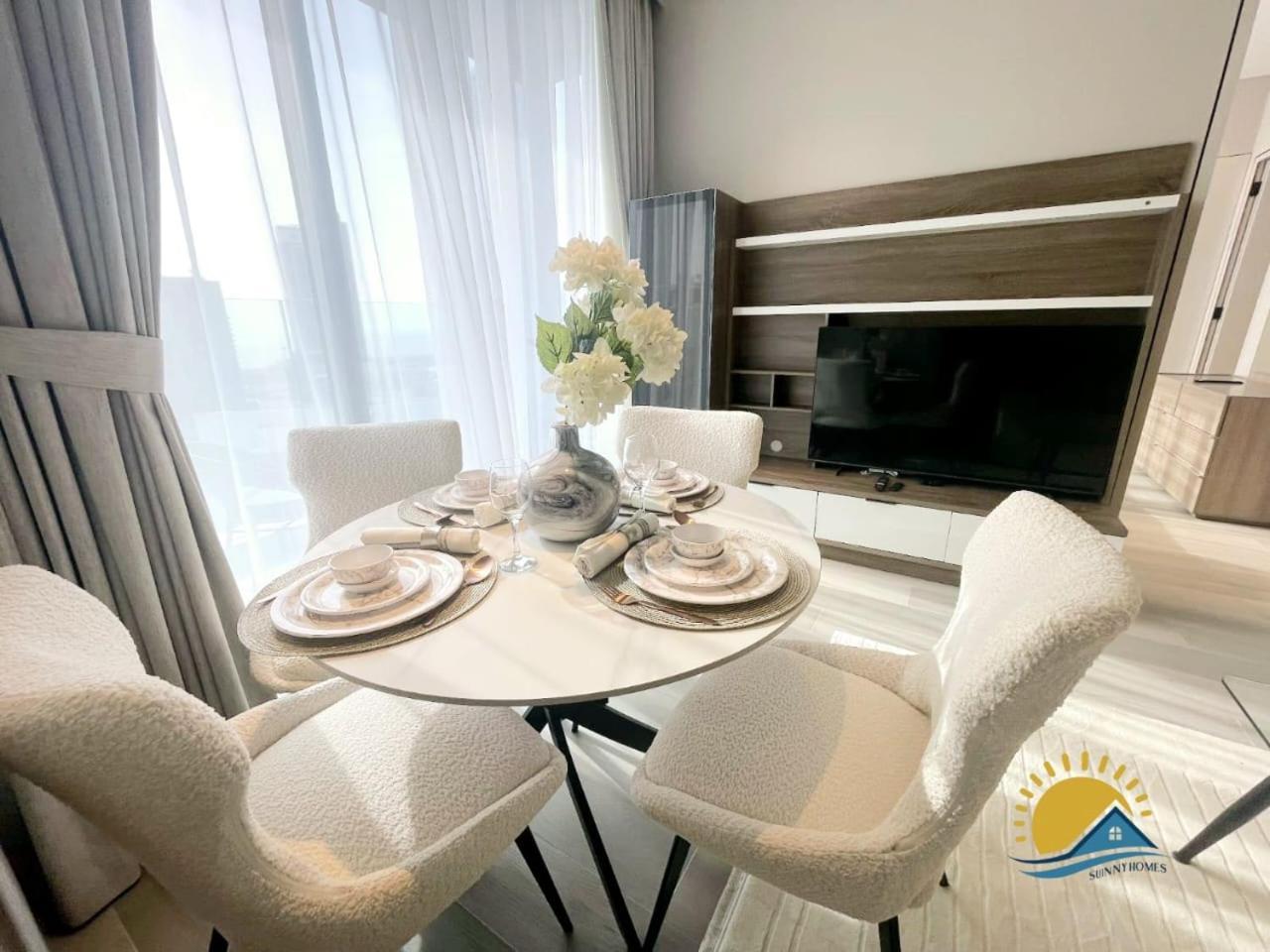 Marina Walk Gem Modern With Pool & Gym Access, Steps To & Metro Managed By Sunnyhomes * Dubaï